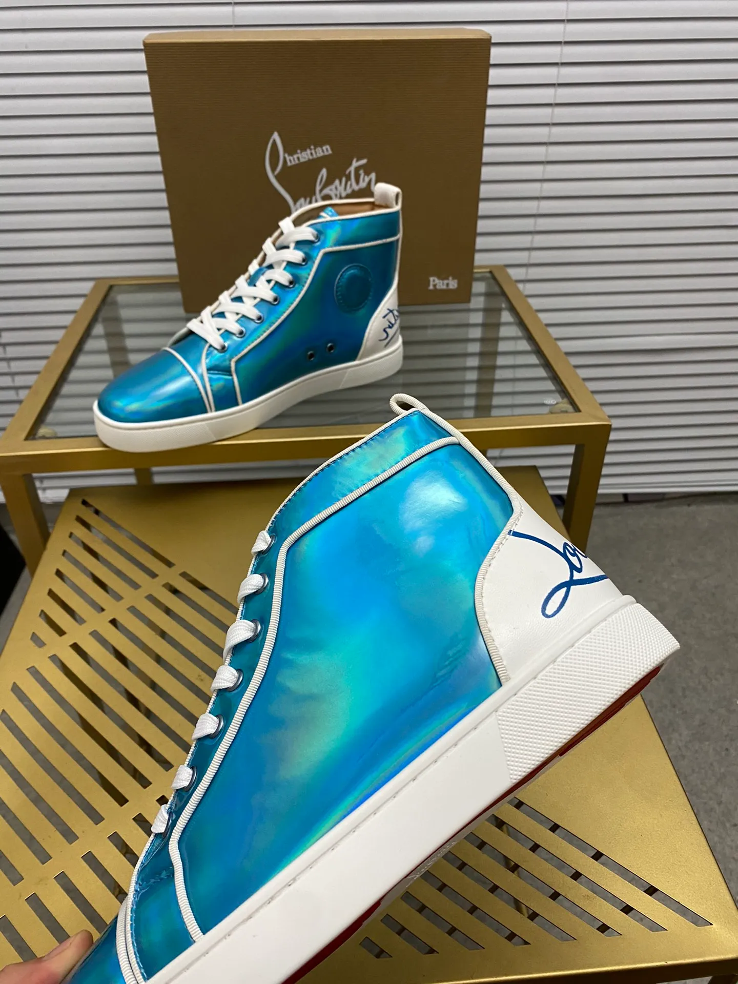 (Customized model) Ex-factory price is 560. christian louboutin (CL red sole shoes) counter series, casual sneakers for couples 📢 📢 📢 Exclusive hot style release 🎈🎈💪 Movable latex feet 👻 Finished outsole line [Proud] 😝Female 35-40# Male 38#-46, global supply😝 [Top version]: Original imported genuine leather upper, top original leather lining, original molded TPU outsole, original 1:1 detail processing, original shoe last,